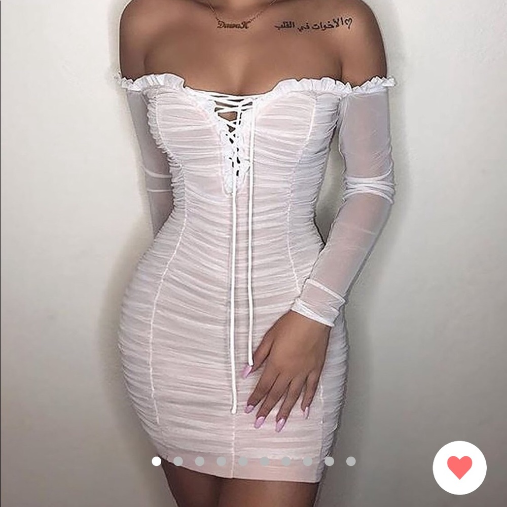 Fashion nova dress in a size XS - Picture 1 of 1